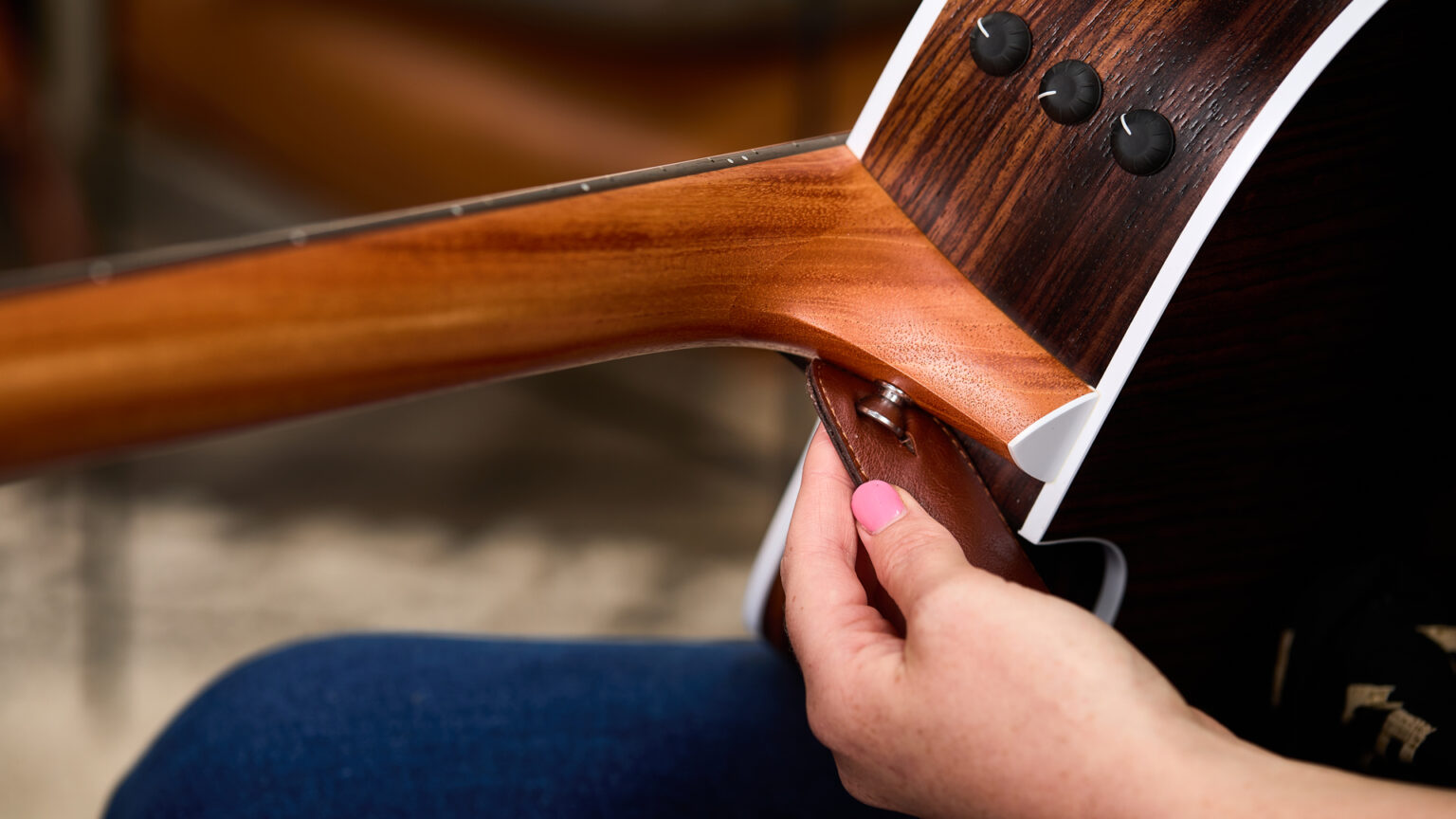 How to put on a guitar strap taylor guitars blog