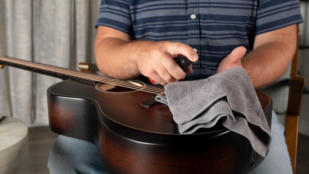 Acoustic Guitar Maintenance: 5 Tips for Easy Guitar Care￼